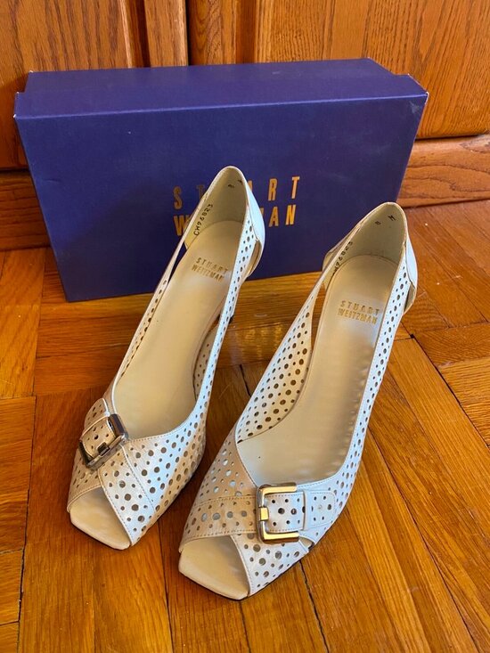 Stuart Weitzman Shoes - Stuart Weitzman Pimlico Ivory Nappa Heels New with box